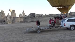 Kapadokya Balon Turu İçin Balonların Kalkış Anı - Nevşehir Göreme / Mart 2017