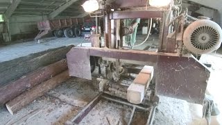 Самодельная ленточная пилорама. Распиловка бревен.