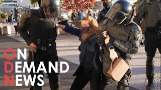 The Russians Attacking Officers to Avoid Putin's Draft