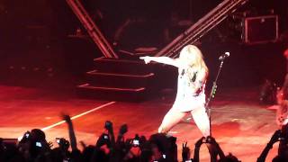 Backstabber - Ke$ha @ Via Funchal, São Paulo Brazil [HD]