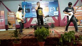 NERDZ 09 Killing a Dream Performance at JAMIA HAMDARD in Clash of the maestros