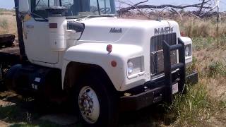 1979 mack r686 tractor