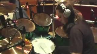 Joey Jordison. Лучший профессиональный барабанщик на этот момент.