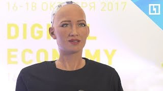 Робот София обратилась к Владимиру Путину