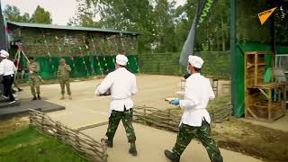 Anh nuôi quân đội Việt Nam tham gia cuộc thi "Đầu bếp dã chiến" tại ARMY-2019