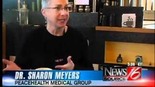 Deaf doctor gives back (KMTR)