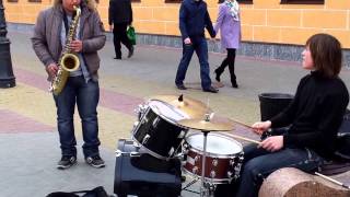 живая музыка, саксофон--это класс