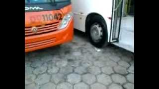 MANOBRANDO COMIL PIÁ DA AUTO ÔNIBUS LIDER PARTE 1