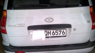 Hyundai Matrix, wymiana żarówki tablicy rejestracyjnej, glühbirne austausch