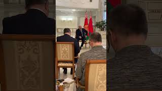 Лукашенко: Я на Путина повлияю! Гарантирую вам! Если Байден захочет – и Зеленский прилетит! #shorts