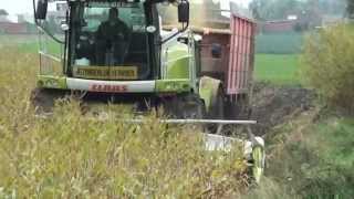 Beel machines aan het werk: Loonwerken Lidou