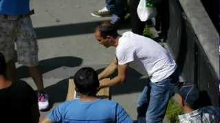 Three card monte at Grønland flea market