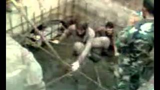 SYRIA! СИРИЯ! Бойцы САА поймали крыс в КАНАЛИЗАЦИИ..!!
