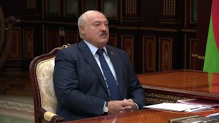 Лукашенко: Надо смотреть не только беглых, кто-то из-под плинтуса вылезет! Мы их всё равно найдём!