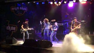 QUE SEA ROCK - ATTAQUE 77 IKE PARODI WILLIE DIXON 01-10-2010