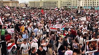 Лукашенко мобилизует силы. Протесты продолжаются