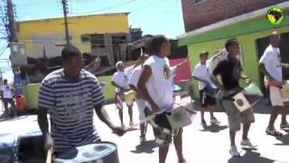 Grupo Cultural Afroreggae recebe Fernanda Brum