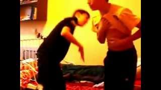 Удар в живот! (Punch to the stomach!)