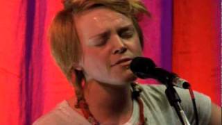 Wallis Bird - When We Kissed, The World Fell In Love