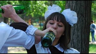 Московская семиклассница после секса за бутылку обвинила пятерых в изнасиловании