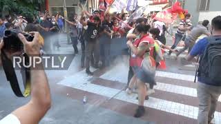 Turkey: Police disperse and arrest protesters at Suruc bombing anniv demo in Istanbul