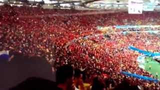 American football fans vs "soccer" fans