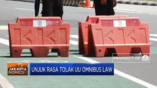 Desak Jokowi, Mahasiswa & Buruh Unjuk Rasa Tolak UU Omnibus Law