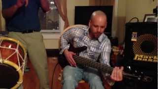A güiro, tambora y slap bass by Jose Castillo Latin Warwick