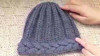 65. Женские шапочки с косами и жгутами. /Women's hats knitting/