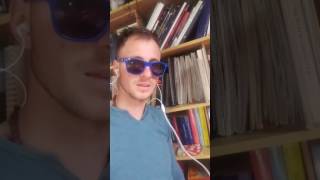 La biblioteca. CITESTE TATA SI BUNICA TOATE POEZIILE