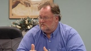 Pastor: 'Rise Up' and Slap Woman Who Opposed Anti-Gay Posters