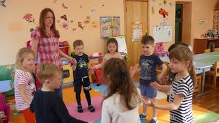 Подвижная игра "Карусель ладошек"