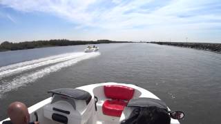 Tàu phản lực chạy đua với Mô tô nước Seadoo Jet boat race with a jet ski  Part 2