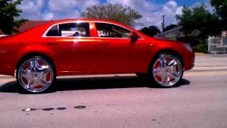 Malibu on 26" DUB Cream Floaters