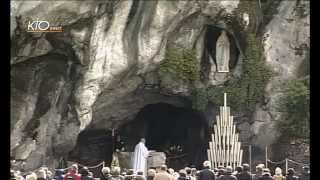 Chapelet à Lourdes