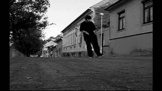 Schizophrenic Dream (Clown vs Crown walk)
