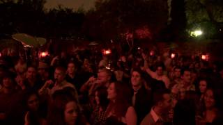 DJ vs. Drummer - Live at Les Deux