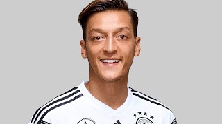 Mesut Özil - Foto sorgt für Wirbel: Hat der WM-Star heimlich geheiratet?