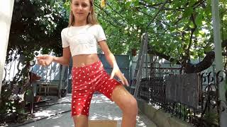 Огромный шар на голове или Giant baloon challenge от Life of Eva??