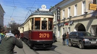 Трамваи уходят в депо