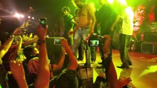 Nadee Ganga Tharanaye - Rock meets Reggae 2016 live.  Red Circuit - Chitral Somapala