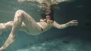 Sexy girl in erotic, sexy bikini swimming and posing underwater! Must see!
