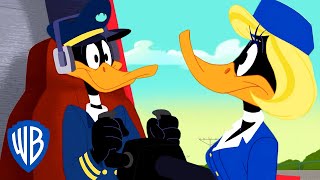 Looney Tunes en Español ???????? | El Pato Lucas aprende a volar ️