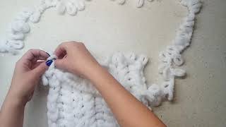 Плюшевый снуд без спиц и крючка из пряжи alize puffy