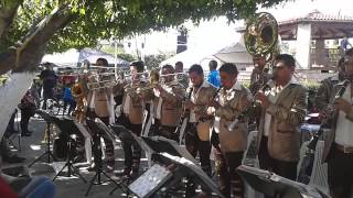 BANDA JOROCHES TEMA DE ROCKY CON ENTRADA