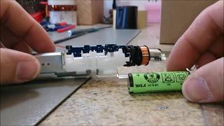 Разбираем зубную щетку Oral-B 3756. Замена батарейки.