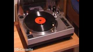 Unboxing the Dual DTJ-301USB turntable!