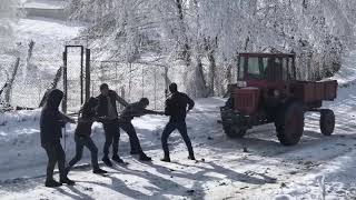 Tрактор Т16 или Людей | Очен Интересно