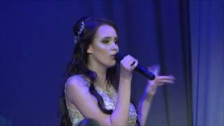 Завражнева Дарья - MAMA KNOWS BEST(песня с выпускного вечера)