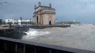 High Tide in Mumbai - Gateway of India | 29th August 2017